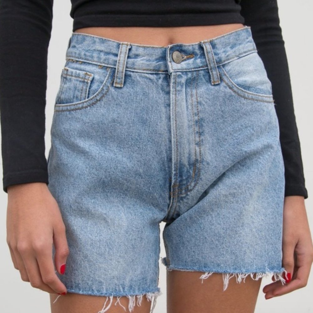 Brandy Melville J. Galt Jean Shorts